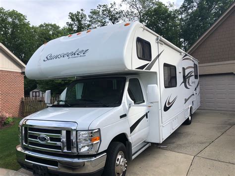 2015 Forest River Sunseeker Class C Rental in Indianapolis, IN | Outdoorsy