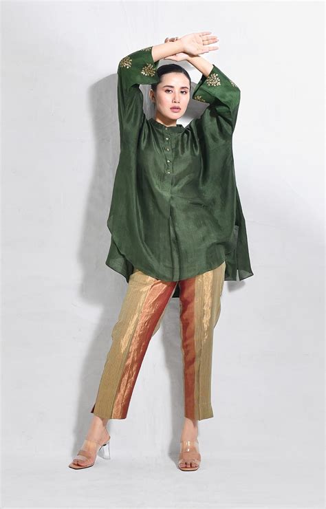 Muse Silk Kurta- Heritage Green – Hiranya