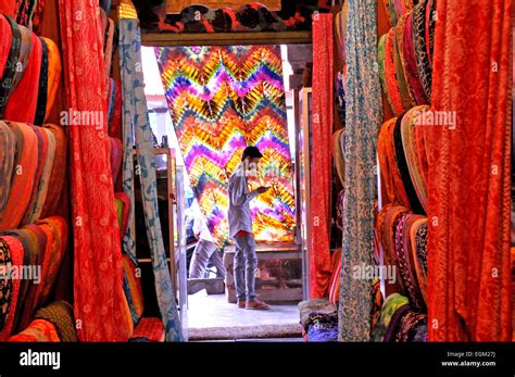 Cloth Shop Local Area 的图像结果