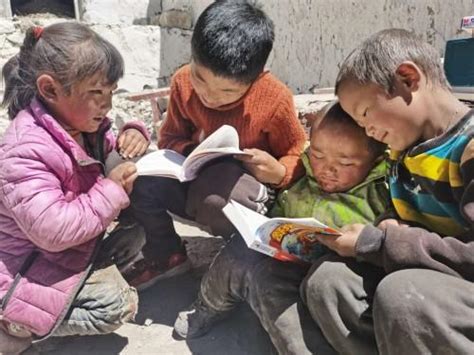 中建一局300余册图书“六一”前送达西藏贫困小学 - 综合 - 中国网•东海资讯