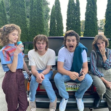 ‘Stranger Things’ Season 4 Behind-the-Scenes Photos: Pictures! | Vreemde dingen, Foto muren ...
