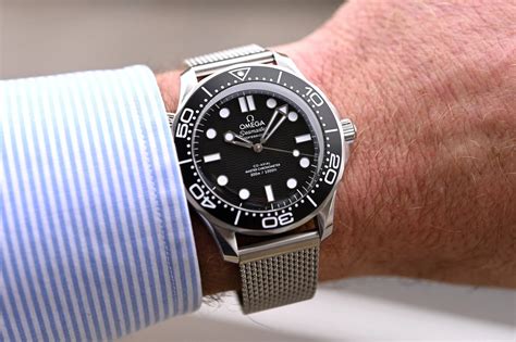 OMEGA SEAMASTER DIVER 300M - James Bond Editon 007 - Master Copy ...