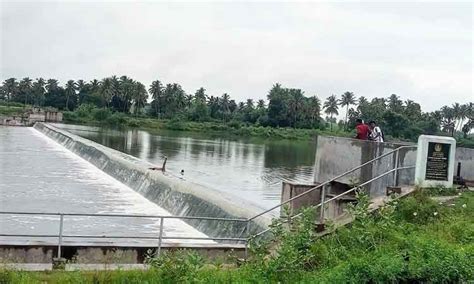 Overflow dam | நிரம்பி வழியும் தடுப்பணை