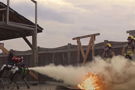 Boston Dynamics Military Robot 的图像结果