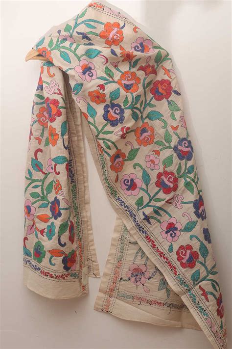 AS2K3MD823090502 Pastel Hand Embroidered Kantha Tussar Silk Stole