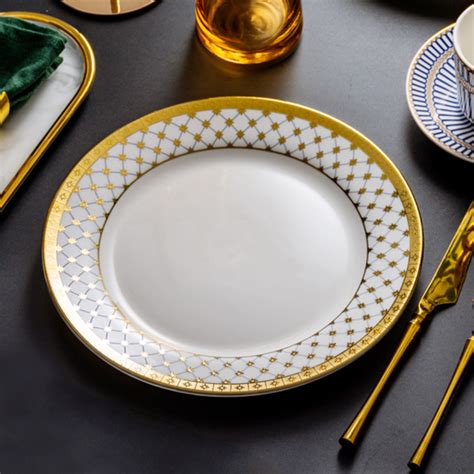 Aurelea Glam Dinner Plate Online - Premium Dinner Plate | Nestasia