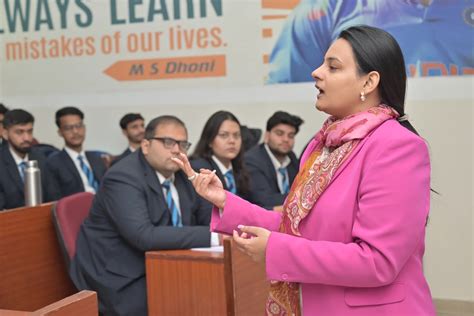 Campus & Infrastructure | Management Colleges in Delhi NCR - JSB