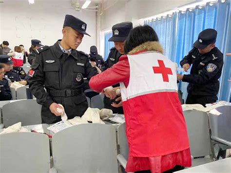 咸宁市红十字会举办红十字救护员培训班 - 湖北省红十字会官网