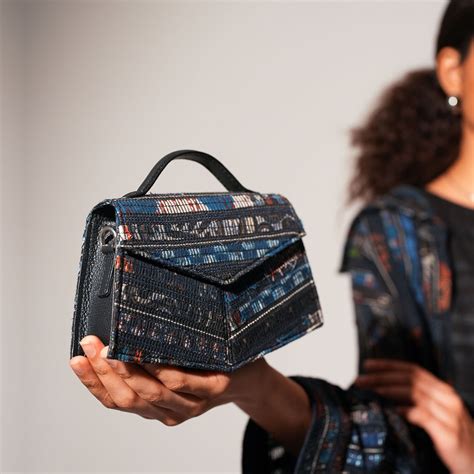 Handwoven Ajrakh Kendal, Indigo – Paiwand