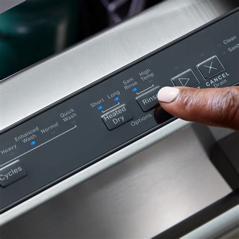 Maytag 24-in Top Control Built-In Dishwasher (Fingerprint Resistant ...