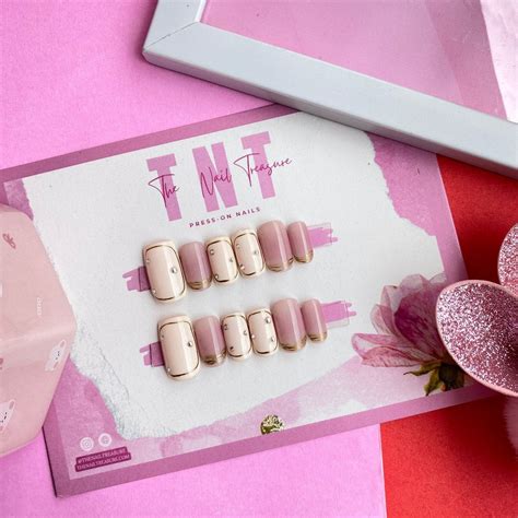 Dimple – The Nail Treasure