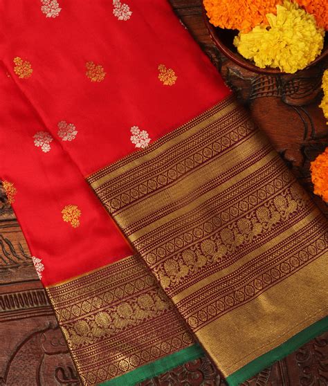 Buy Red Twill Kanjivaram Silk Saree T311299