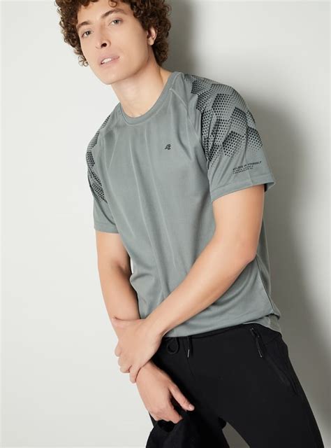 Buy Men Printed Sports T-shirt Online at just Rs. 799.0 - 1000015169199 ...