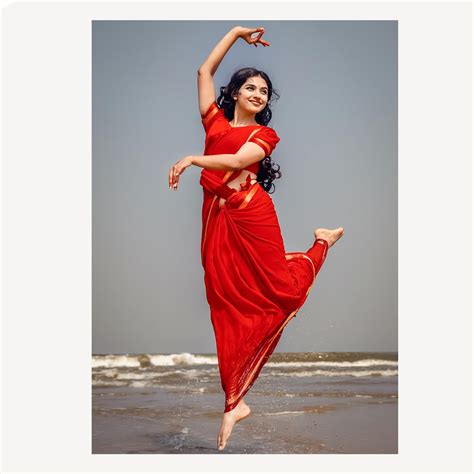 Bharatanatyam Wall Sticker - Classical Dance bharatanatyam Wall Sticker ...