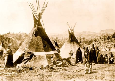 Rare Photos Reveal the Native American Way of Life | The Vintage News