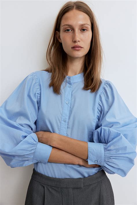Batwing-Sleeved Blouse - Light blue - Ladies | H&M CA