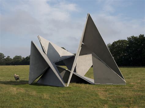 Lygia Clark: Fantastic Architecture | Meer