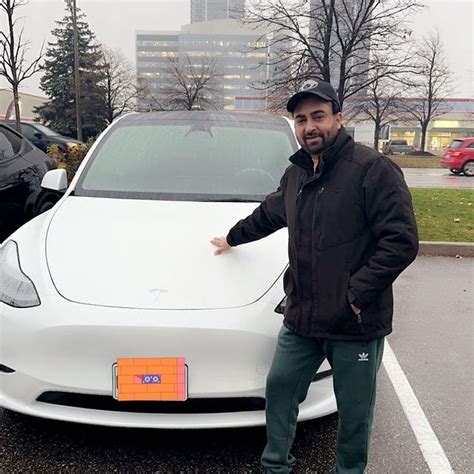 Sharry Mann ਨੇ ਖਰੀਦੀ ਨਵੀਂ ਟੈਸਲਾ ਕਾਰ, ਸੋਸ਼ਲ ਮੀਡੀਆ