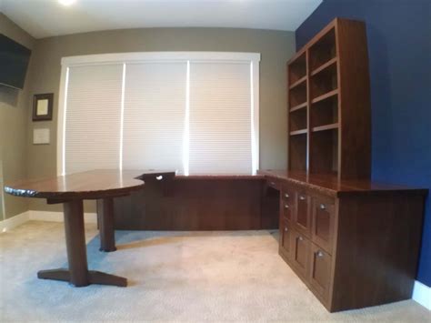 Custom Computer Table 的图像结果