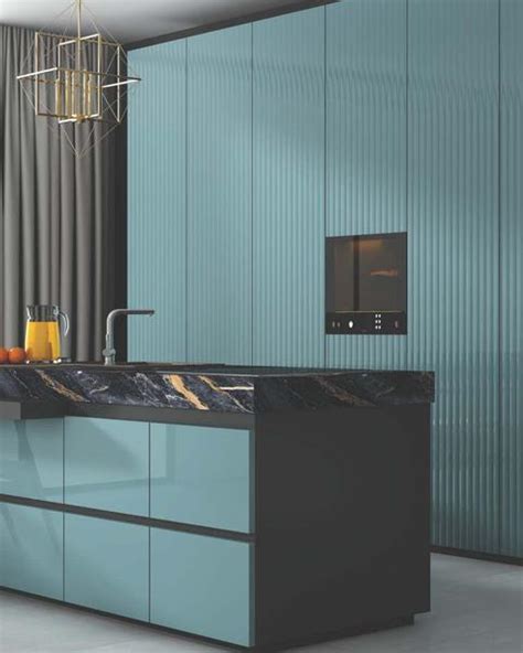 LM 12380 8 ft x 4 ft Glossy Finish 6H anti Scratch Mark Acrylic Fluted ...