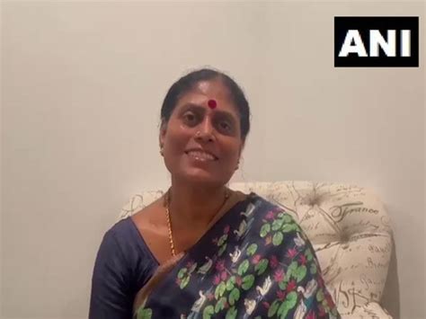 Andhra: YS Vijayalakshmi urges Kadapa voters to support daughter ...