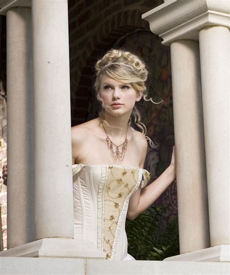 Taylor swift-love story - Love Story-The song Photo (8609976) - Fanpop
