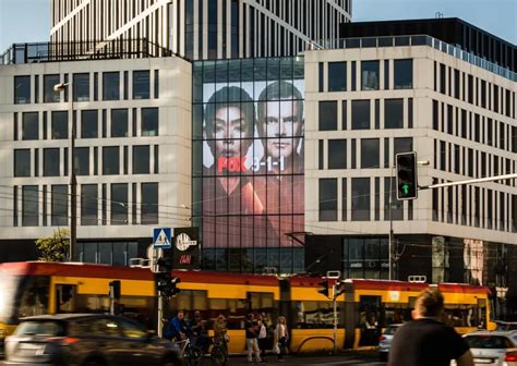 Transparent Screen Mall 的图像结果