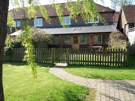 GRANARY COTTAGES (Chiddingly) - Lodging Reviews & Photos - Tripadvisor