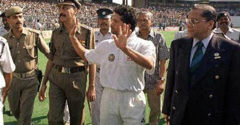 When Sachin Walked Around The Eden Gardens Trying To Tame A Crowd That ...