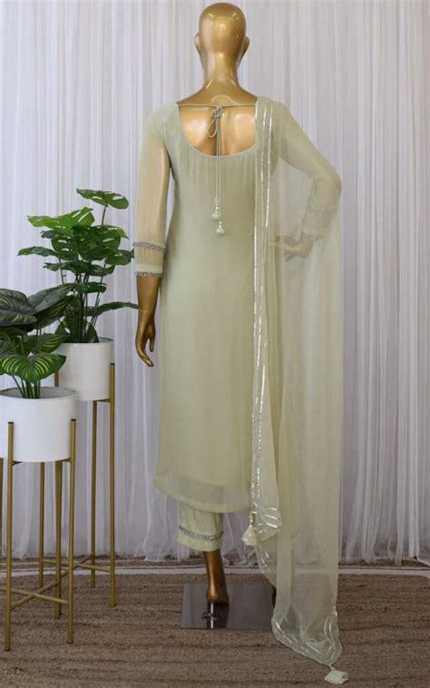 Latest Suits Designs - Silailor.In