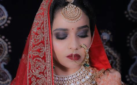Aura Makeovers - Price & Reviews | Makeup Artist in Jaipur
