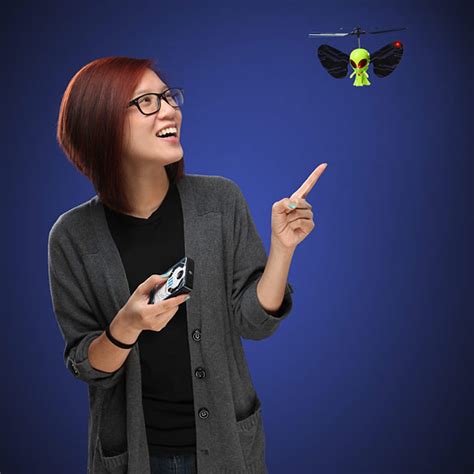 Remote Control Alien 的图像结果