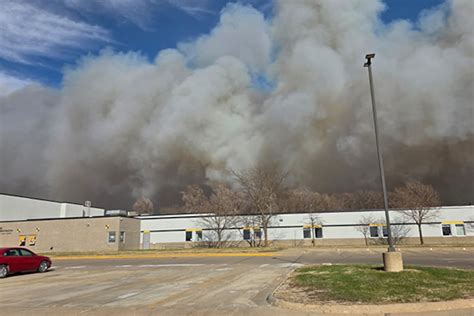 Grass fire in rural Woodbury County causes extensive damage