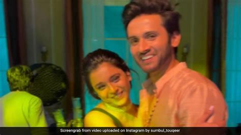 काव्या को हुआ प्यार का एहसास, सुंबुल तौकीर के फैंस हुए खुश, बोले- इसी ...