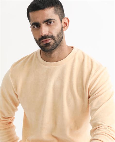 Rare Rabbit Men's Dube Yellow Velvet Plain Relaxed Fit Full Sleeve Cre