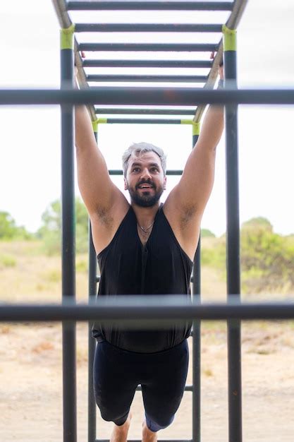 Playing Sports 的图像结果