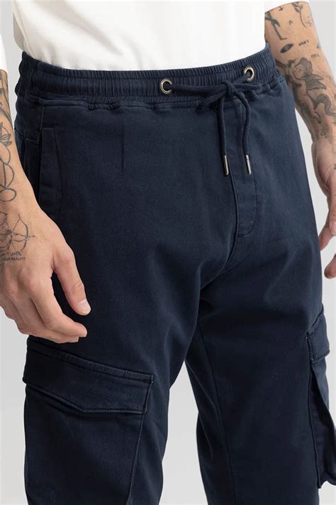 Buy Men's Dagon Navy Cargo Pant Online | SNITCH