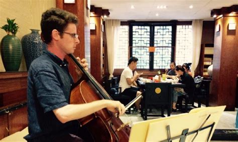 中央音乐学院美籍留学生在桂林交流音乐文化|中央音乐学院|音乐|文化_新浪新闻