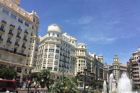 Valencia Sightseeing by Bus and Flamenco Show 2022 - Viator