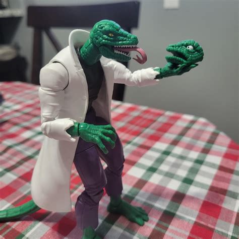 "Alas, poor yorick..." : r/MarvelLegends