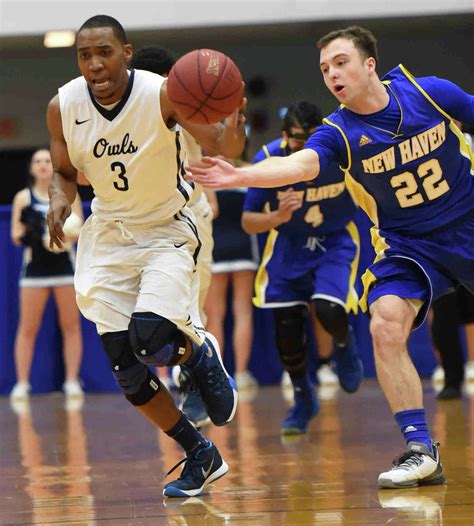 PHOTOS of SCSU Mens Basketball V. UNH