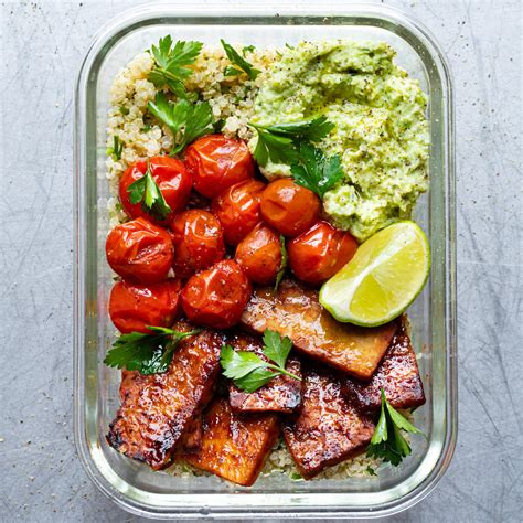 Smoky Tempeh Breakfast Bowl | Mob