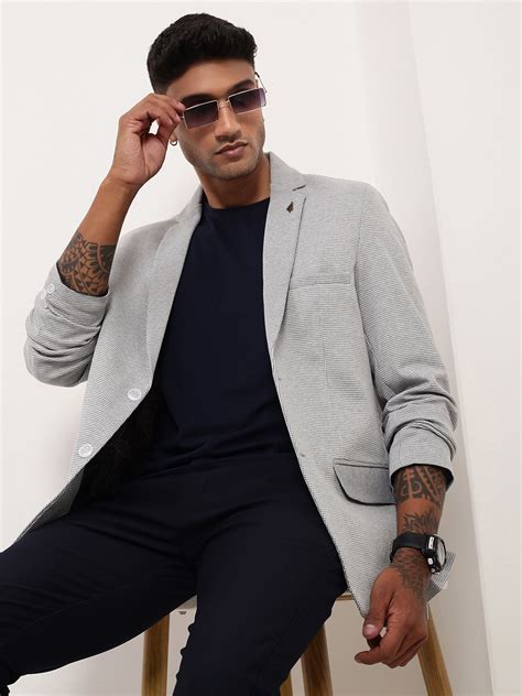 SHOWOFF Men's Grey Solid Single Breasted Blazer