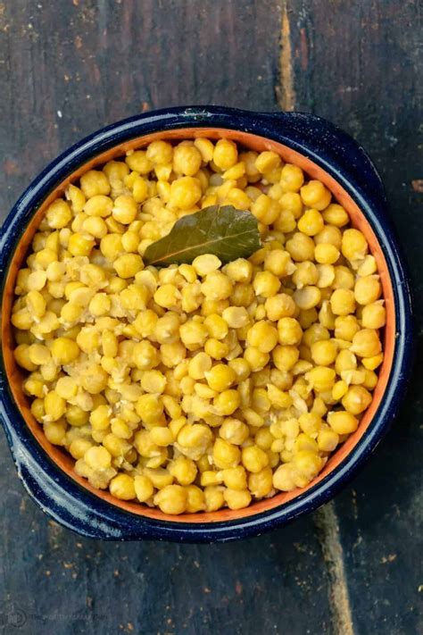How to Cook Chickpeas 3 Ways (Ultimate Guide) | The Mediterranean Dish