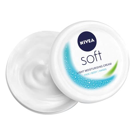 Buy Nivea Soft Light Moisturiser Cream 200 ml | 19 Minutes Delivery ...