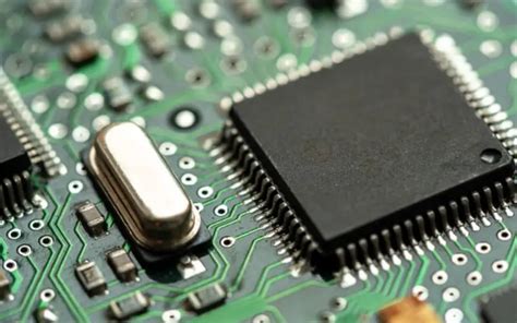 Why Is System Interrupts Using 100% CPU 的图像结果