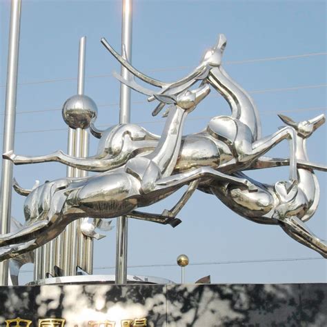 不锈钢雕塑 (6)__雕塑作品_曲阳县东弘雕塑有限公司