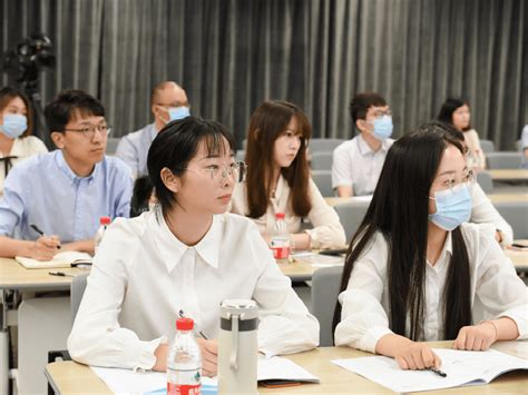 兴港投资集团开展2021届大学生入职专题培训_发展