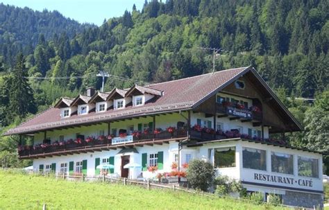 HOTEL HAUSBERG (Garmisch-Partenkirchen) - Lodge Reviews, Photos, Rate ...