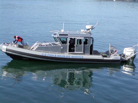 USFWS Boat | FWS.gov
